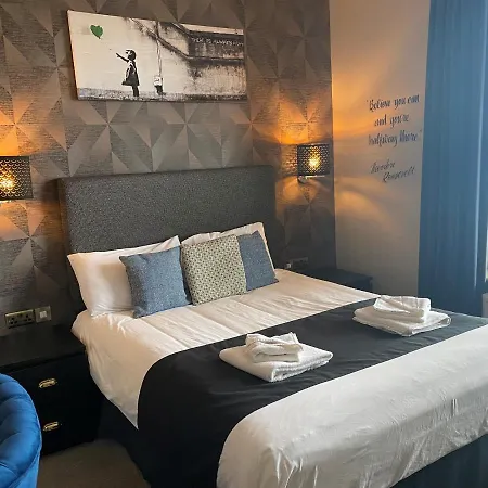 The White Swan, 3* Leeds (West Yorkshire)