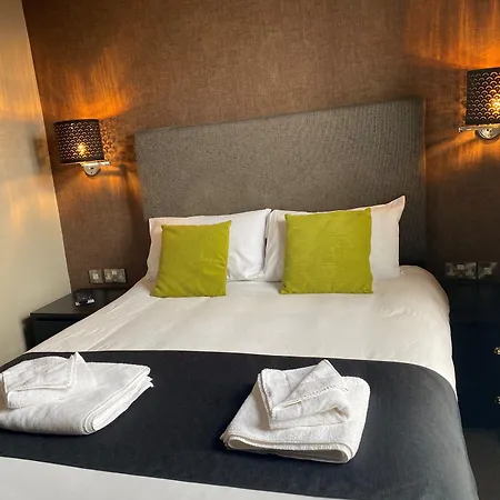 Inn The White Swan, 3*